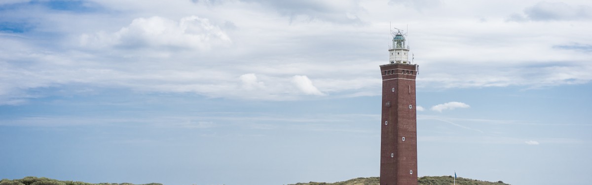 Vuurtoren_Westhoofd_im_Juli.jpg